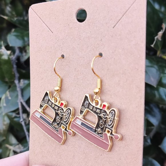 Vintage Sewing Machine Earrings - Picture 4 of 8